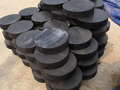 永年区板式橡胶支座由若干层橡胶片与薄钢板经加压硫化